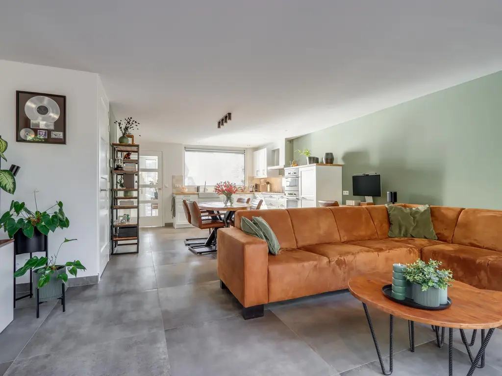Savelsbos 74, HOOFDDORP