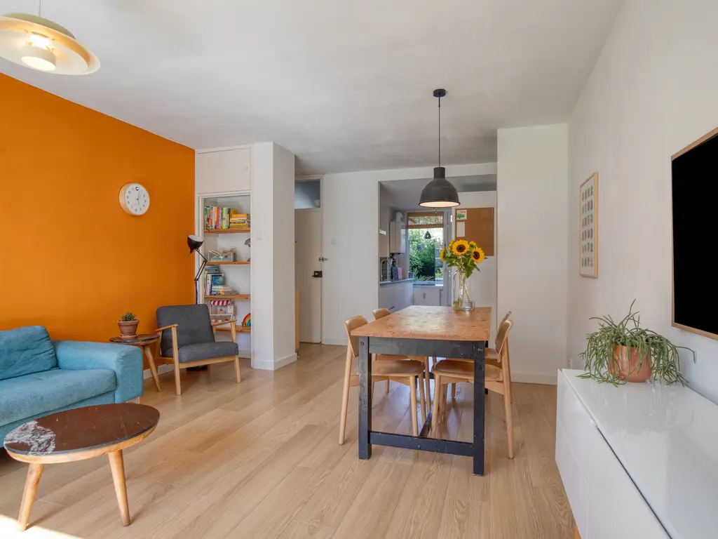 Debussystraat 27, Leiden