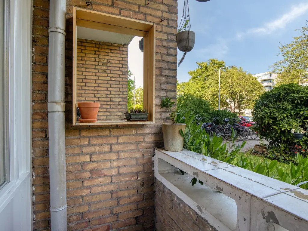 Debussystraat 27, Leiden