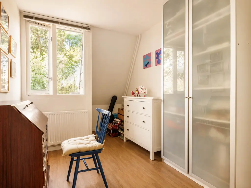 Lisdoddekreek 34, Leiderdorp