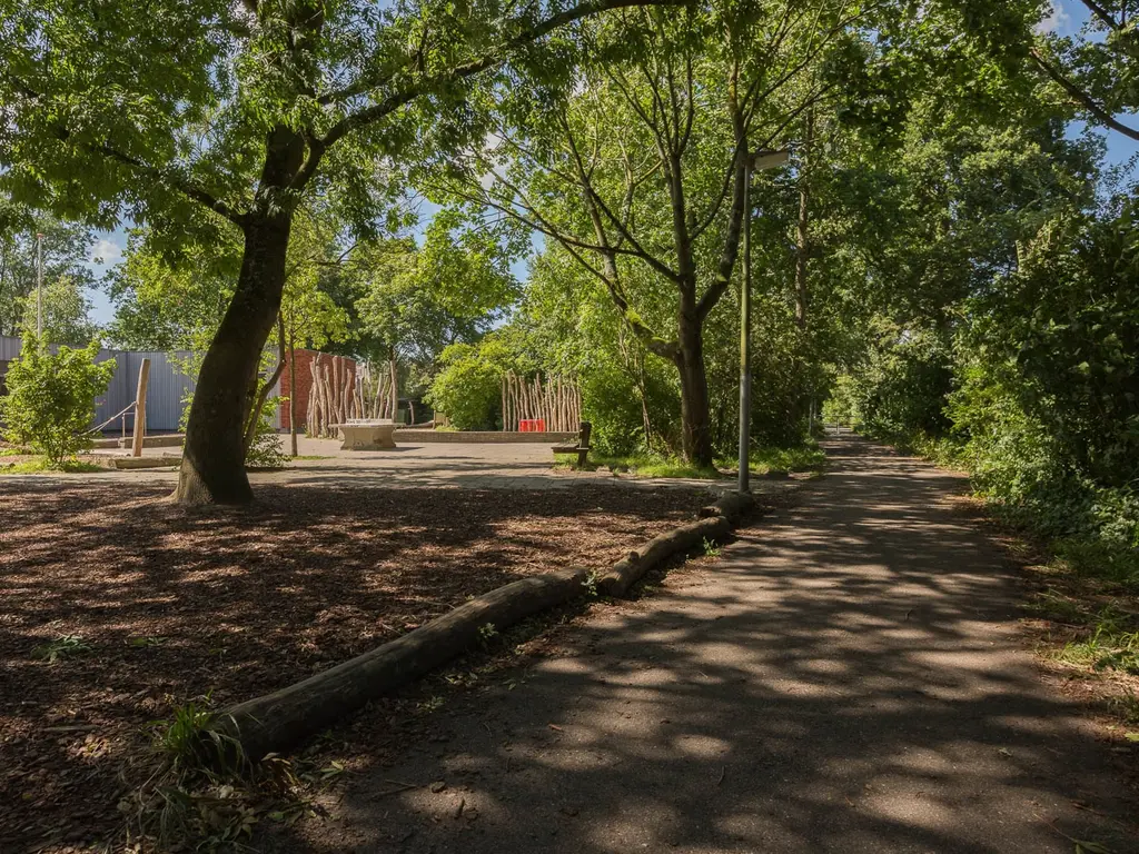 Lisdoddekreek 34, Leiderdorp
