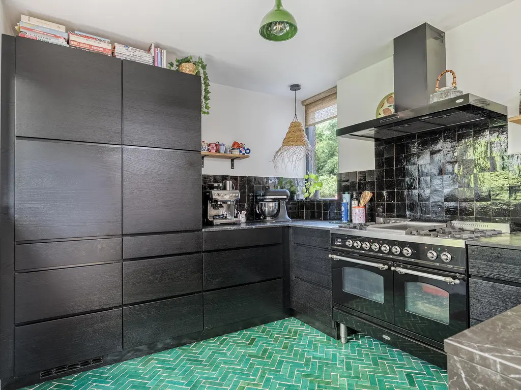 Maasstraat 10, BARENDRECHT