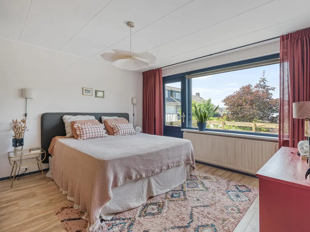 Maasstraat 10, BARENDRECHT