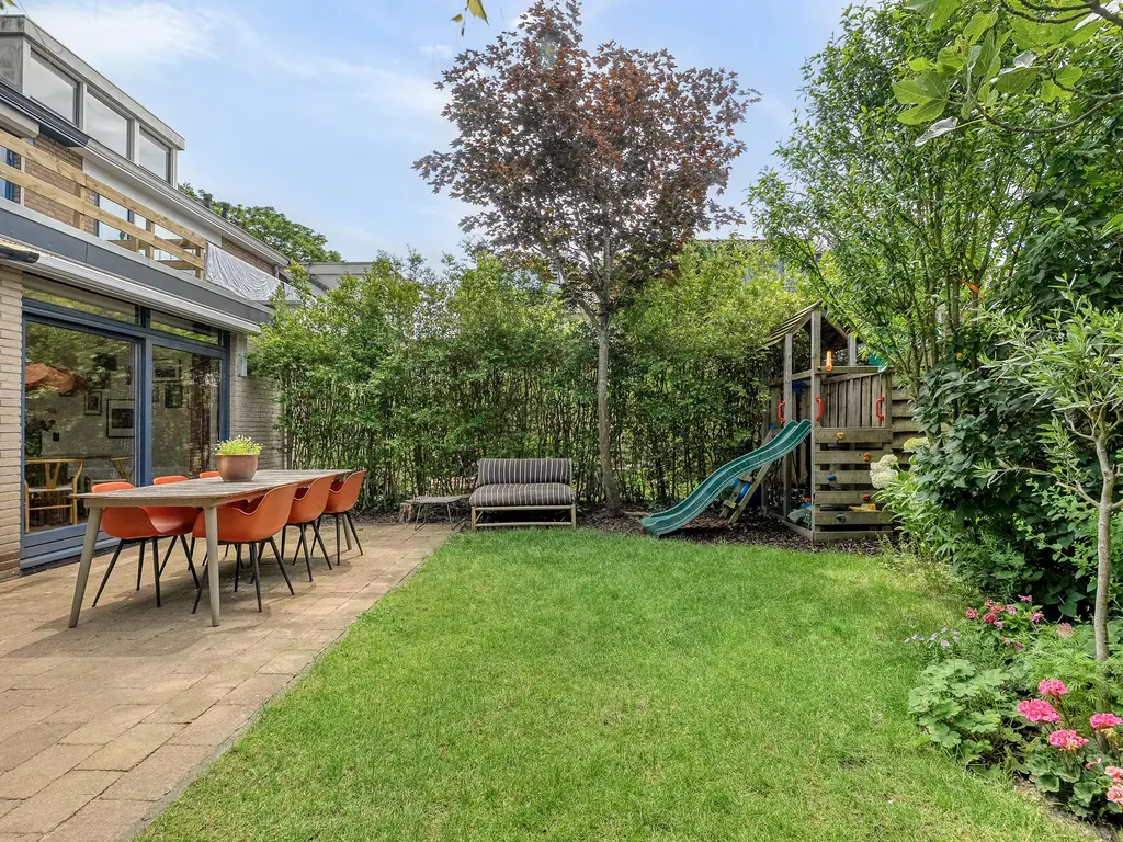 Maasstraat 10, BARENDRECHT