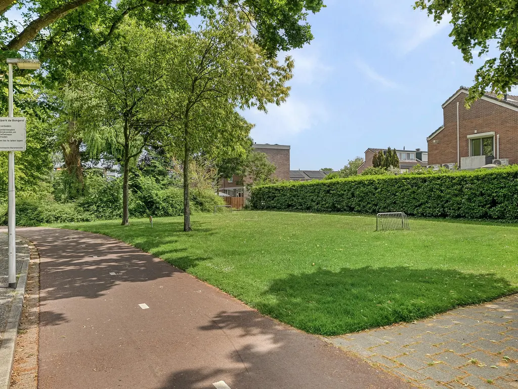 Maasstraat 10, BARENDRECHT