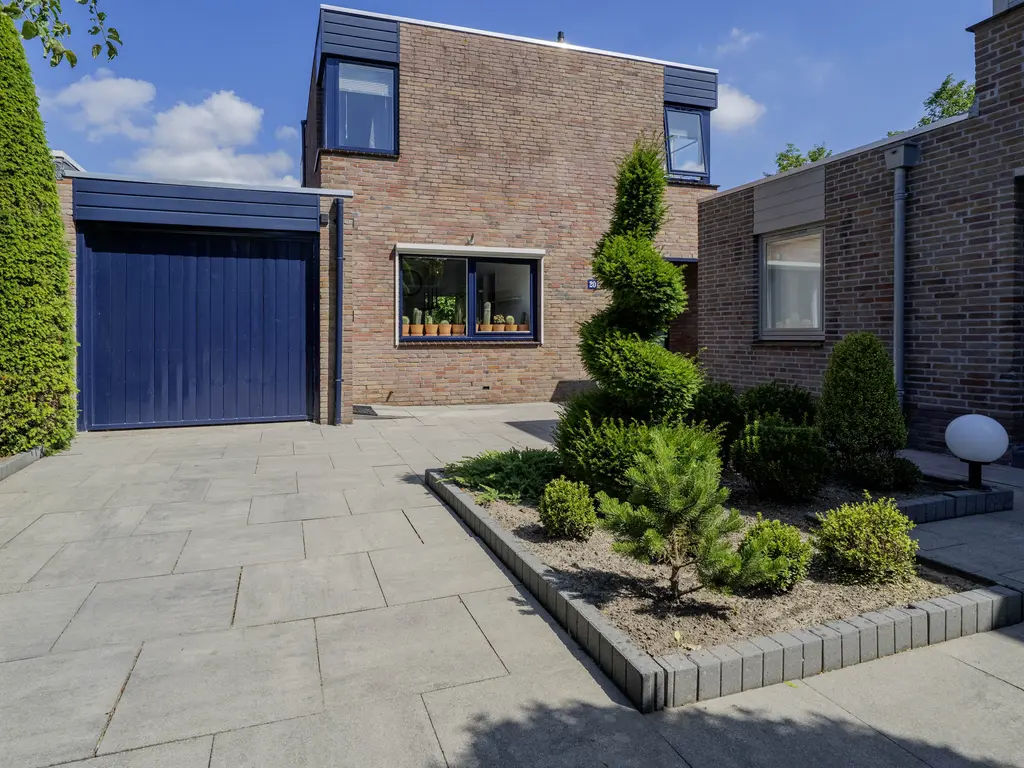 van Santenlaan 20, HEERHUGOWAARD