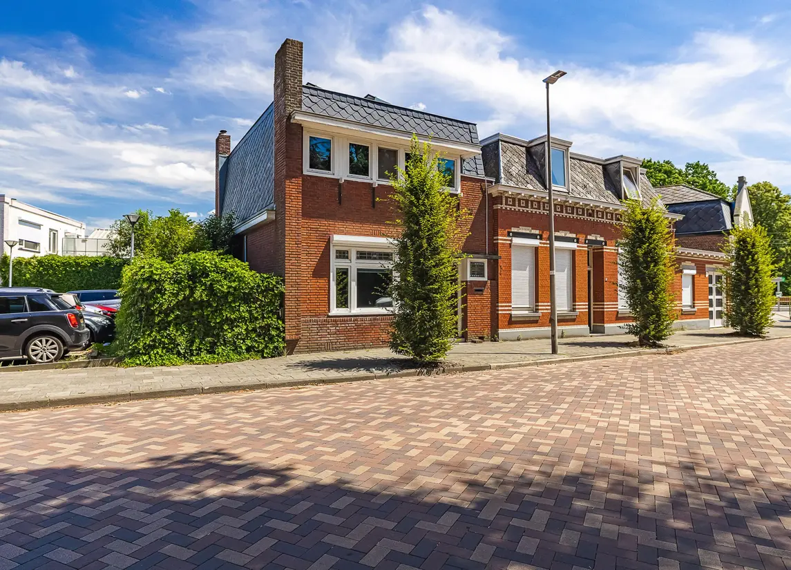 Stationsstraat 1