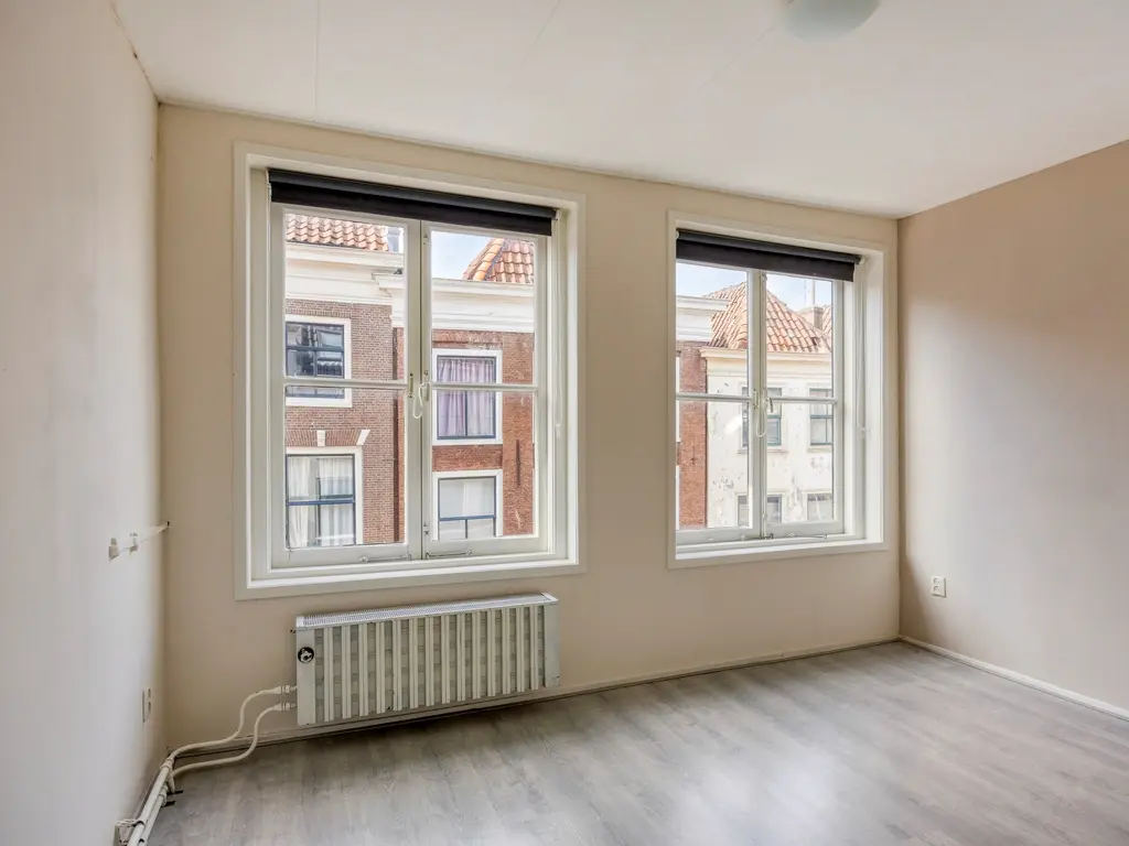 Hogewoerd 102B, Leiden
