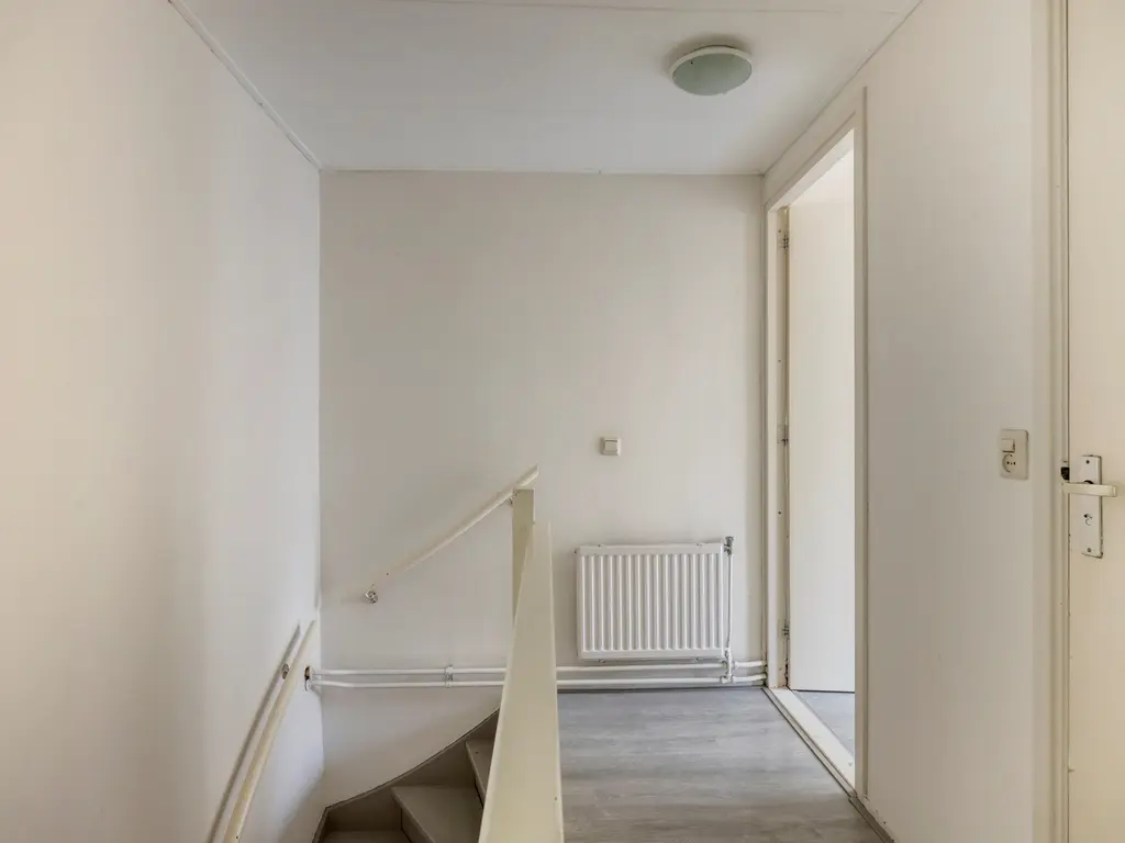 Hogewoerd 102B, Leiden