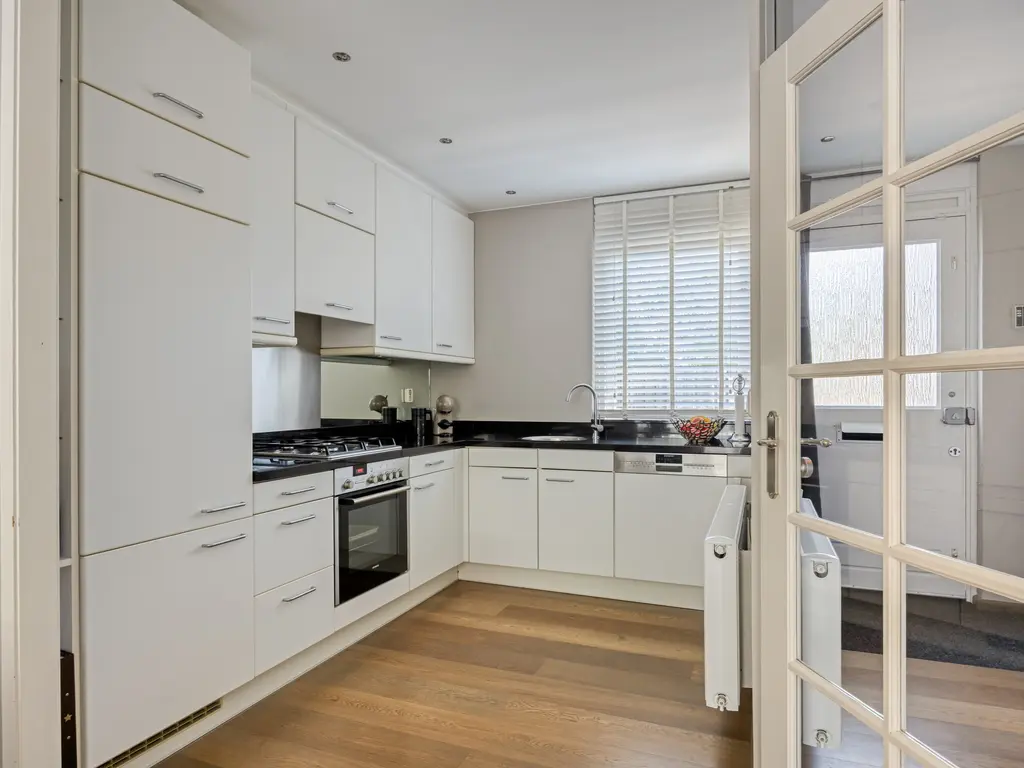 Lemsteraakwerf 5, Leiden
