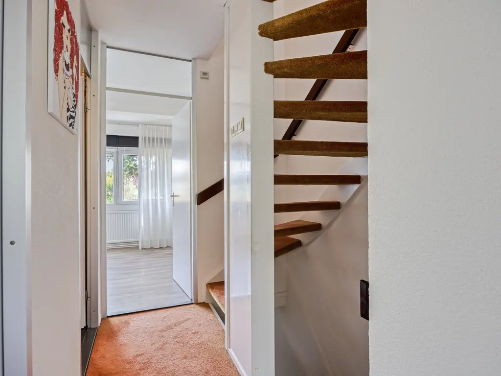 Lemsteraakwerf 5, Leiden