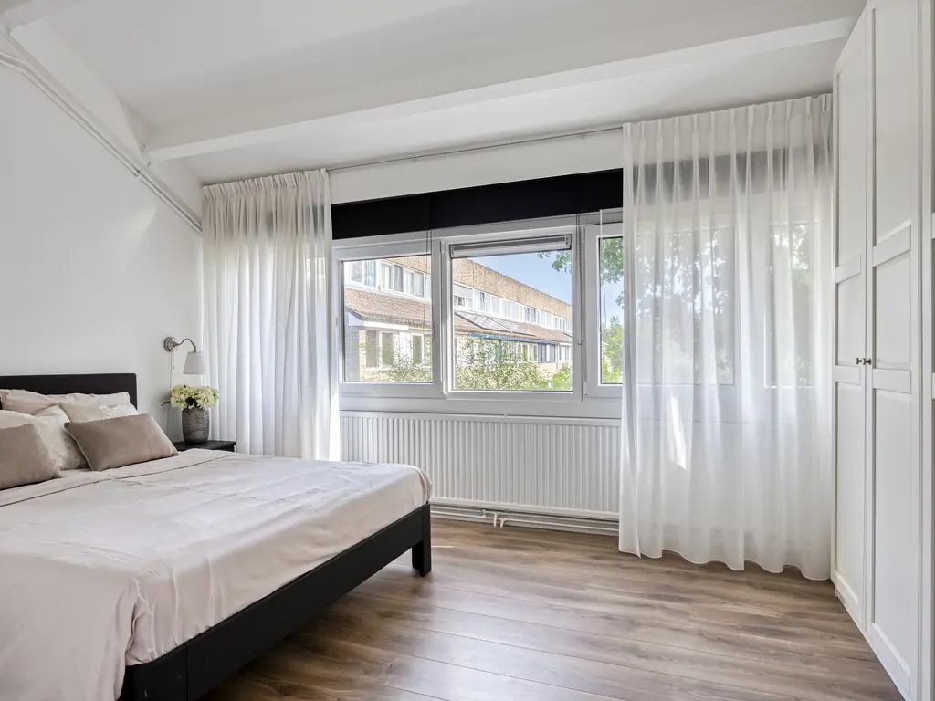 Lemsteraakwerf 5, Leiden