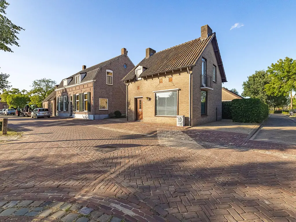 Oude Postbaan 11, LIEMPDE