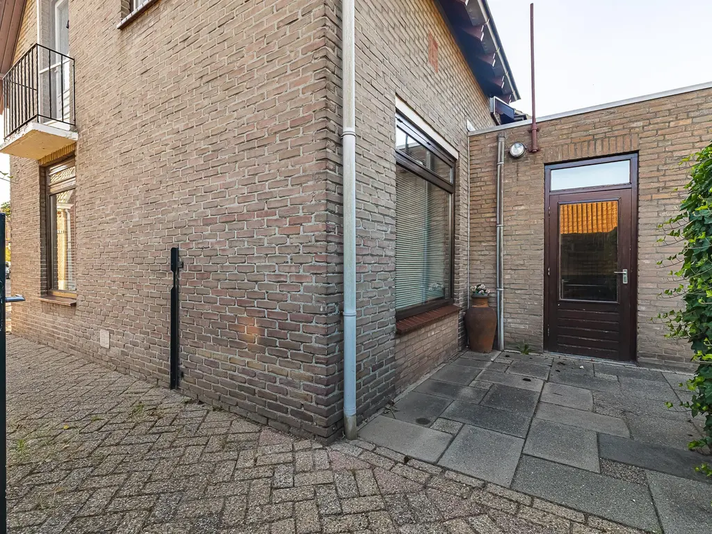 Oude Postbaan 11, LIEMPDE
