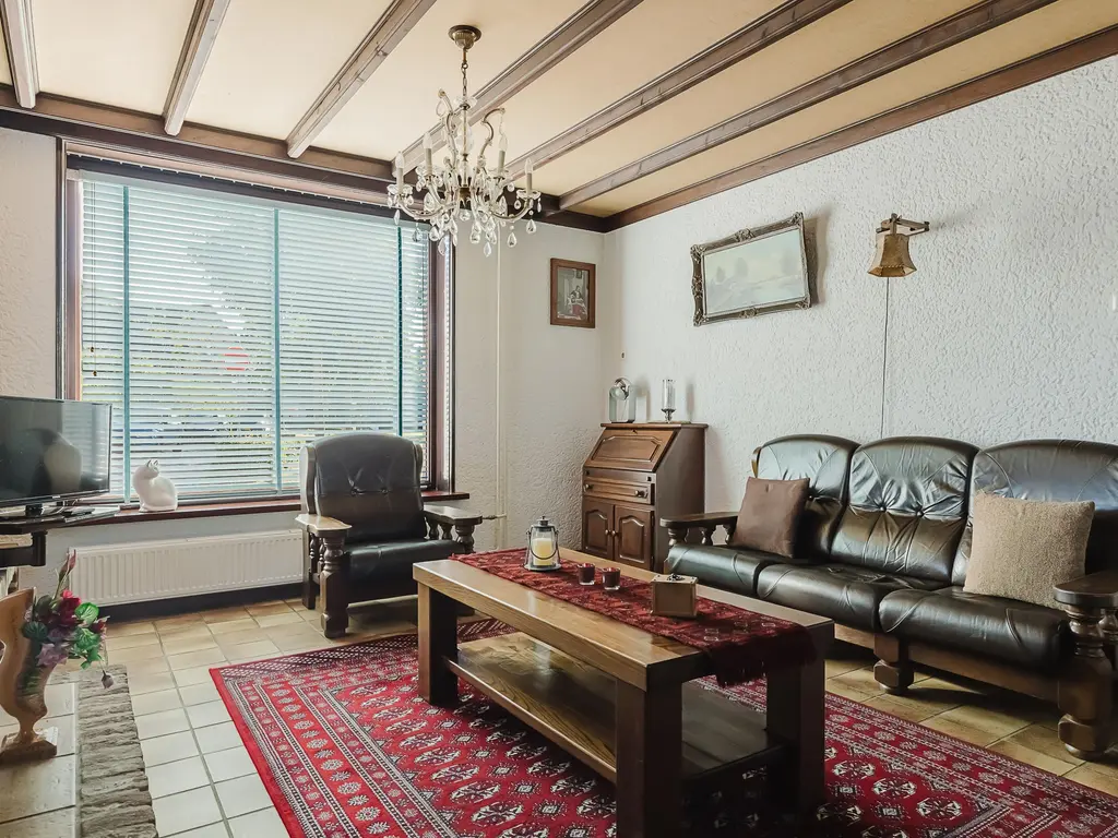 Oude Postbaan 11, LIEMPDE