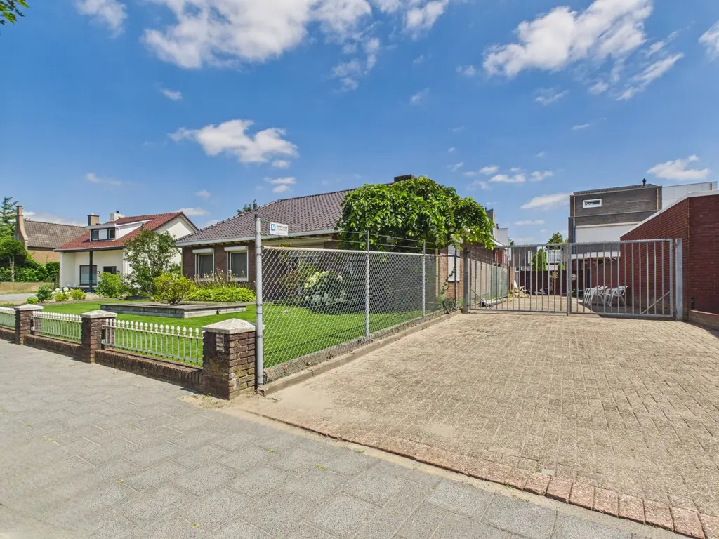 Noorderstraat 76, Sprundel