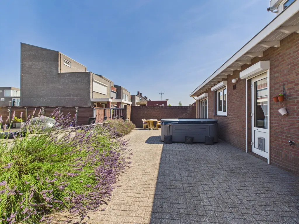 Noorderstraat 76, Sprundel