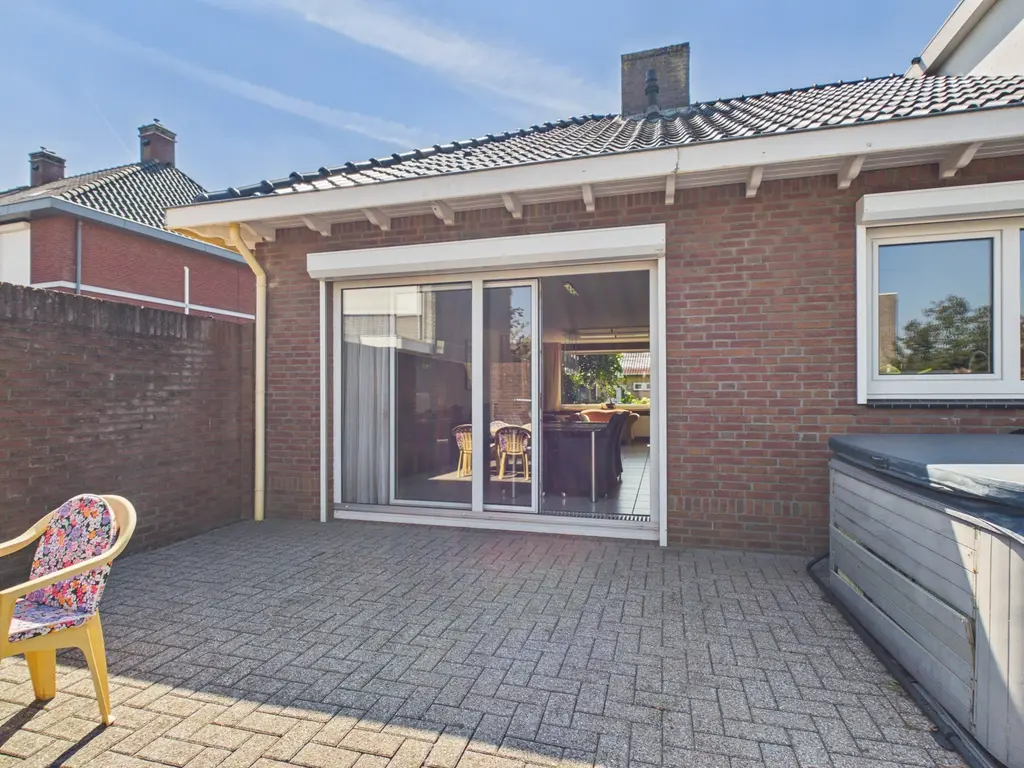 Noorderstraat 76, Sprundel