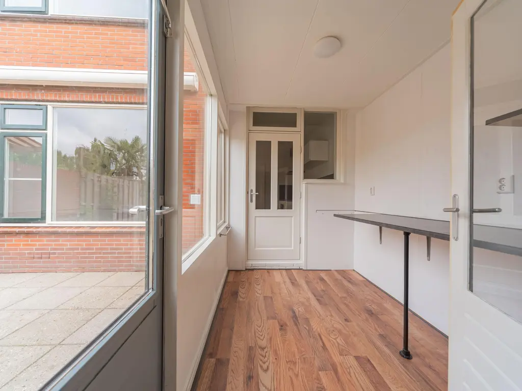 Burgemeester Honijkstr 7, VENHUIZEN