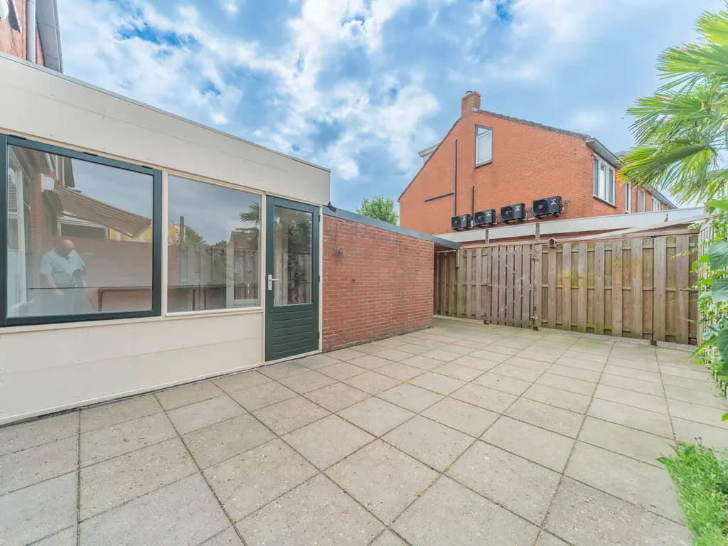 Burgemeester Honijkstr 7, VENHUIZEN