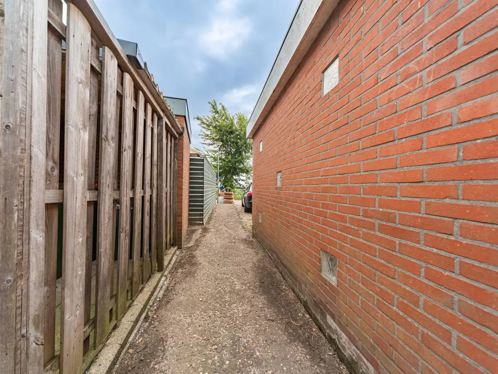 Burgemeester Honijkstr 7, VENHUIZEN