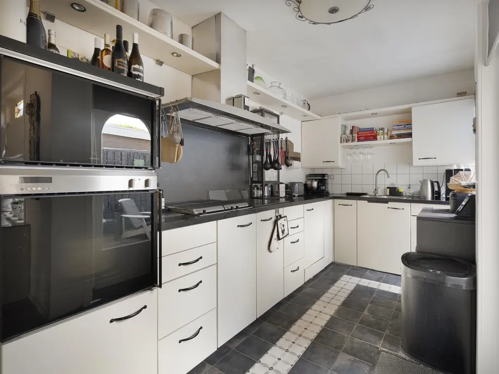 Emmastraat 20, BARENDRECHT