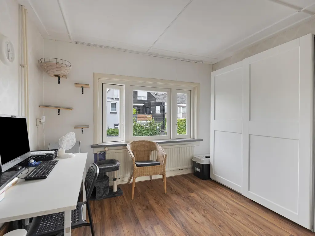Emmastraat 20, BARENDRECHT