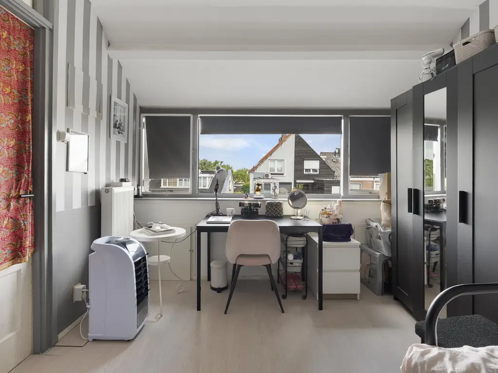 Emmastraat 20, BARENDRECHT