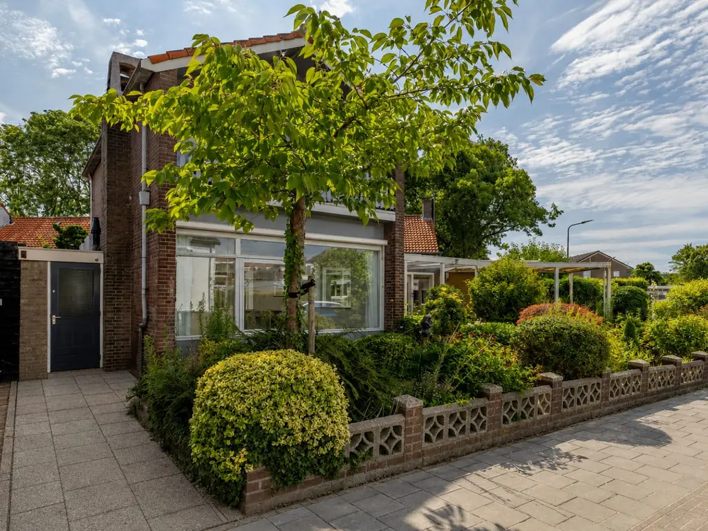 Nijverheidsstraat 7, HEERJANSDAM
