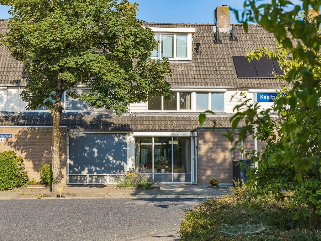 van Heinsbergstraat 39, GILZE