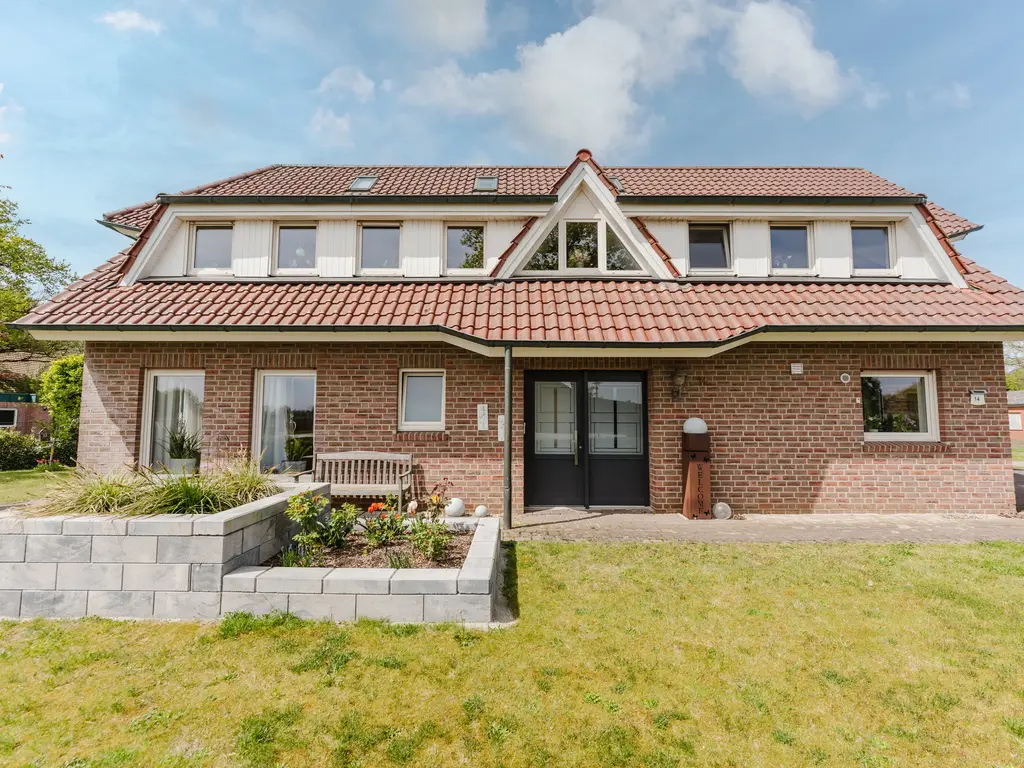 Hauptstraße 14  , Laar