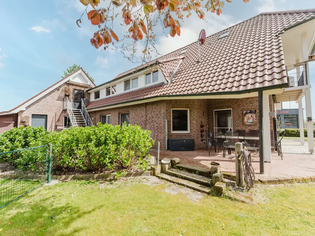 Hauptstraße 14  , Laar