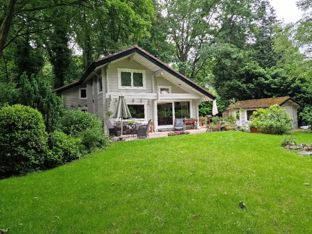 De Stille Wille 55, OOST WEST EN MIDDELBEERS