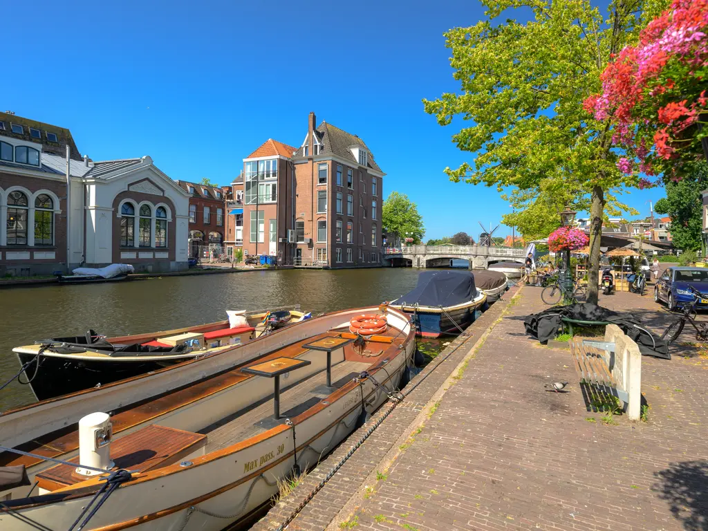 Apothekersdijk 12A, Leiden