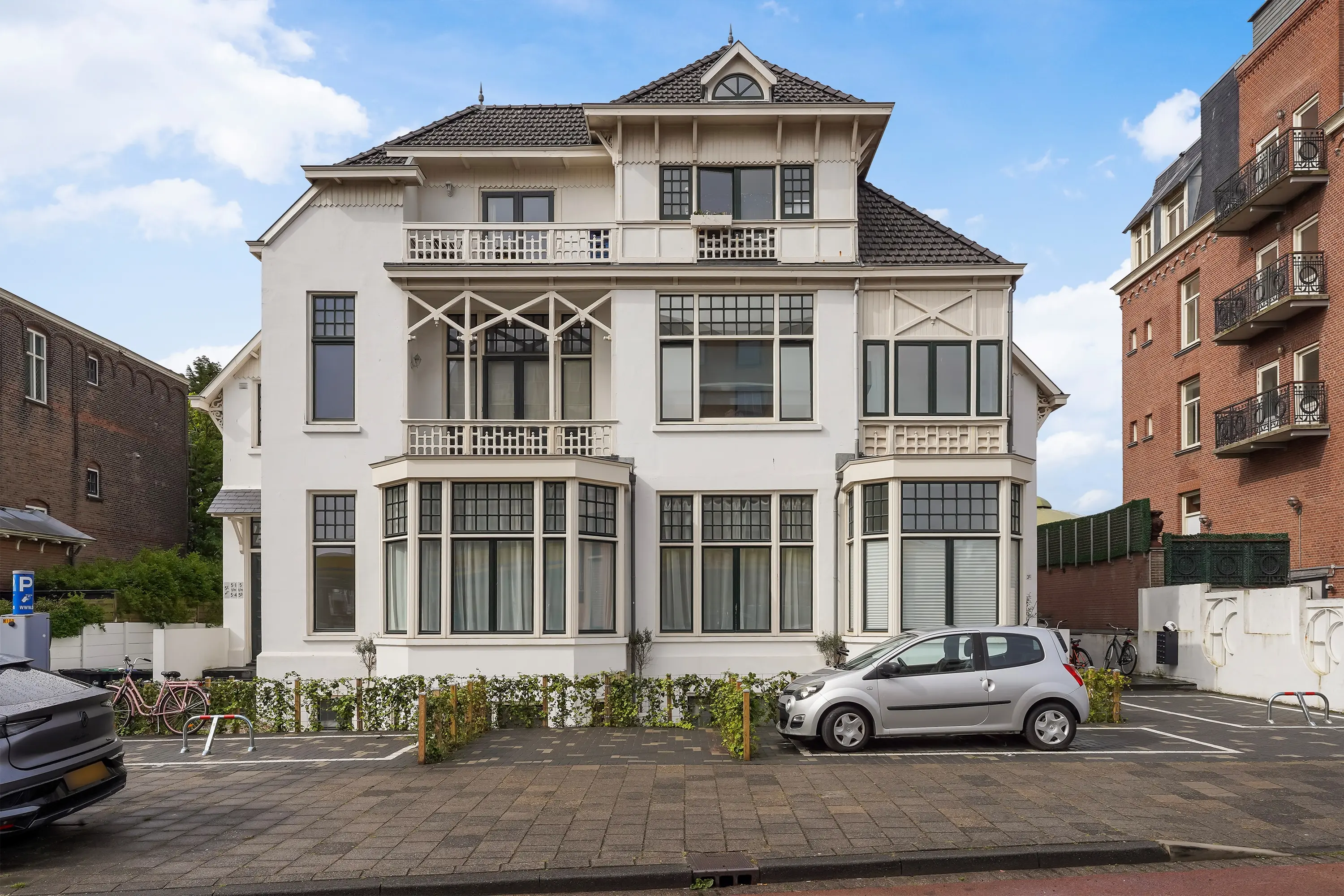 Badhuisweg 3A