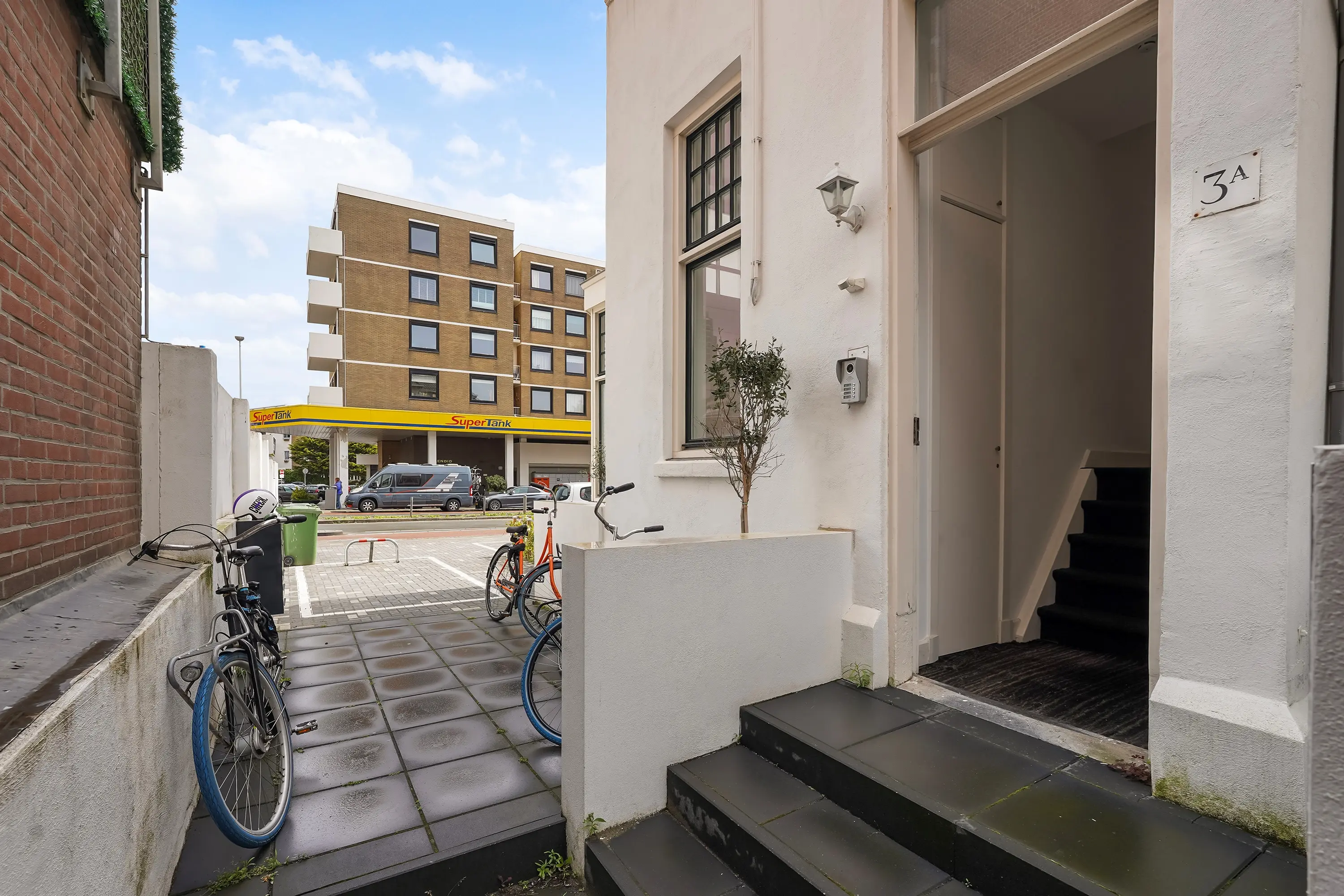 Badhuisweg 3A