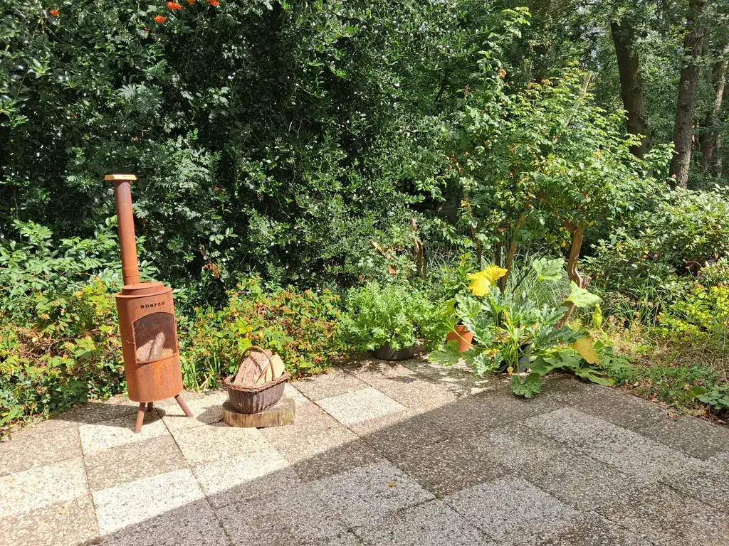 De Stille Wille 167, OOST WEST EN MIDDELBEERS