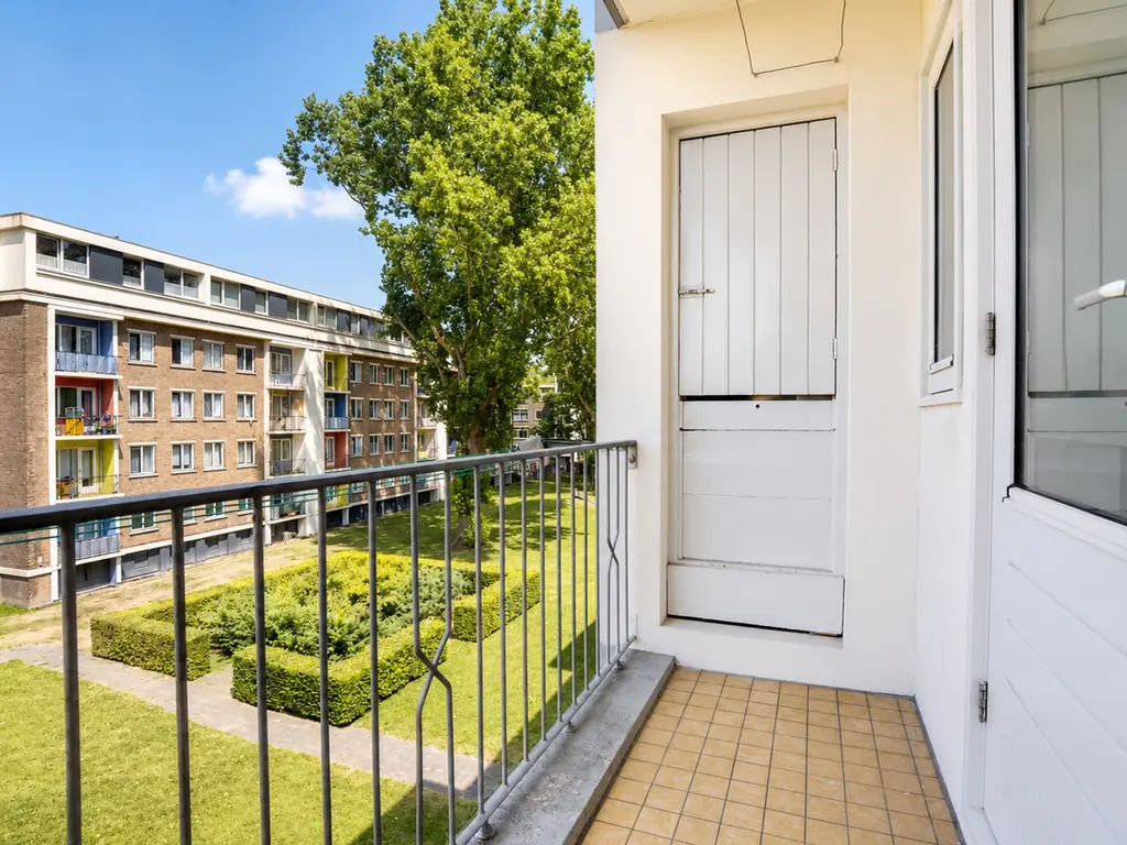 Wolweversgaarde 833, Den Haag