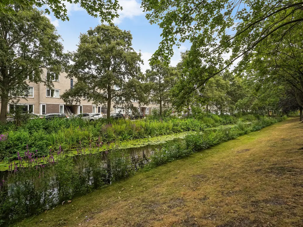 John Rädeckerkade 27, Den Haag
