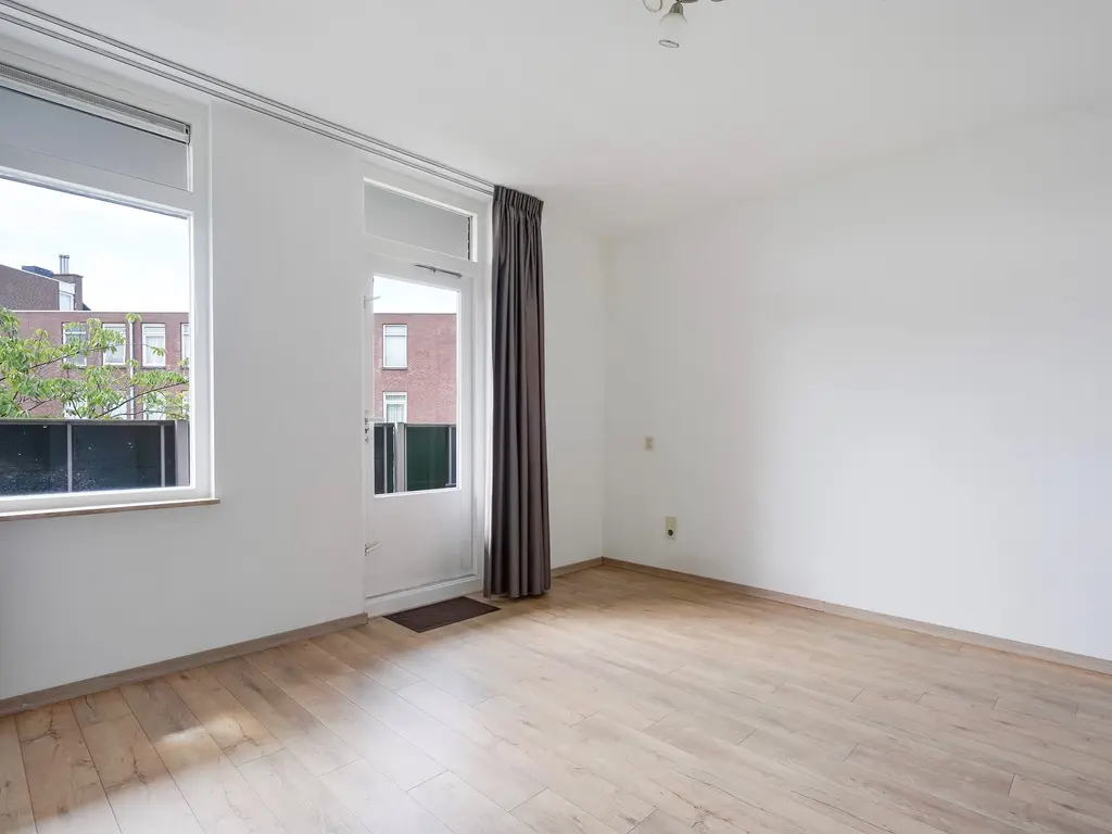 John Rädeckerkade 27, Den Haag