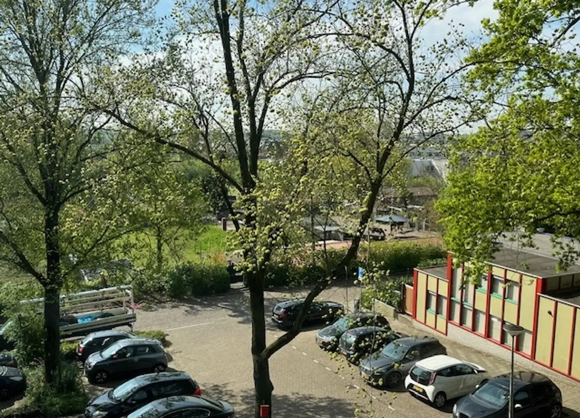 Benedenbaantje 32
