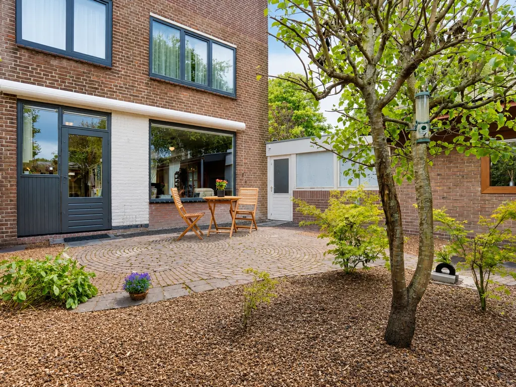 Prins Bernhardlaan 1, Leidschendam