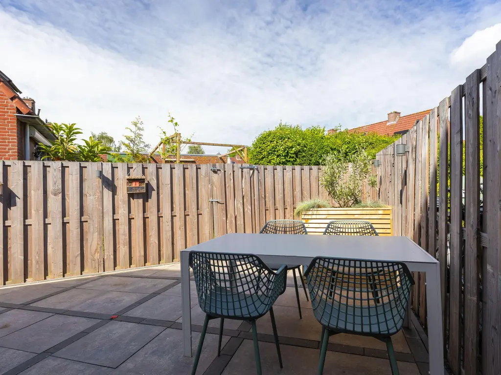 Patio 118, Hoorn