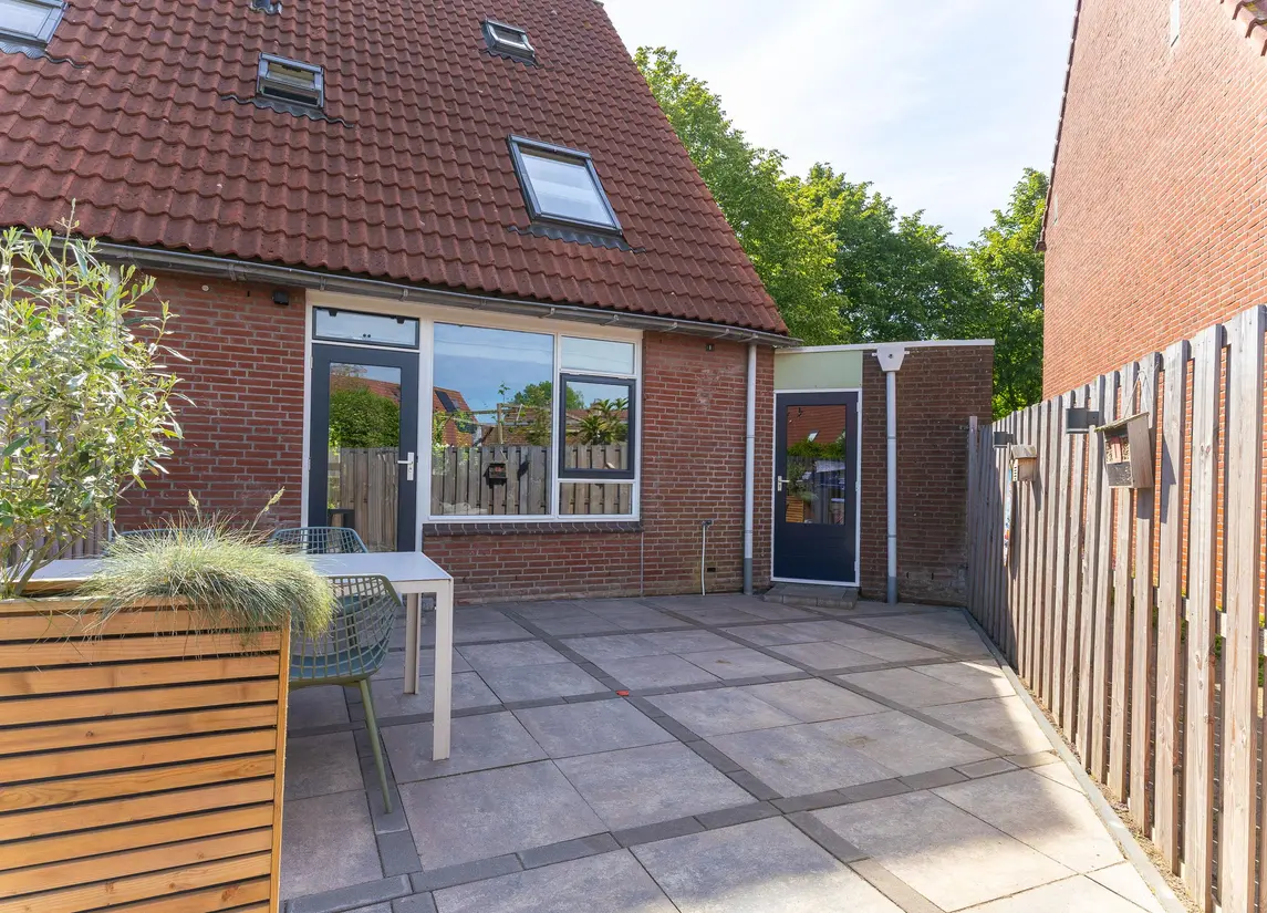 Patio 118