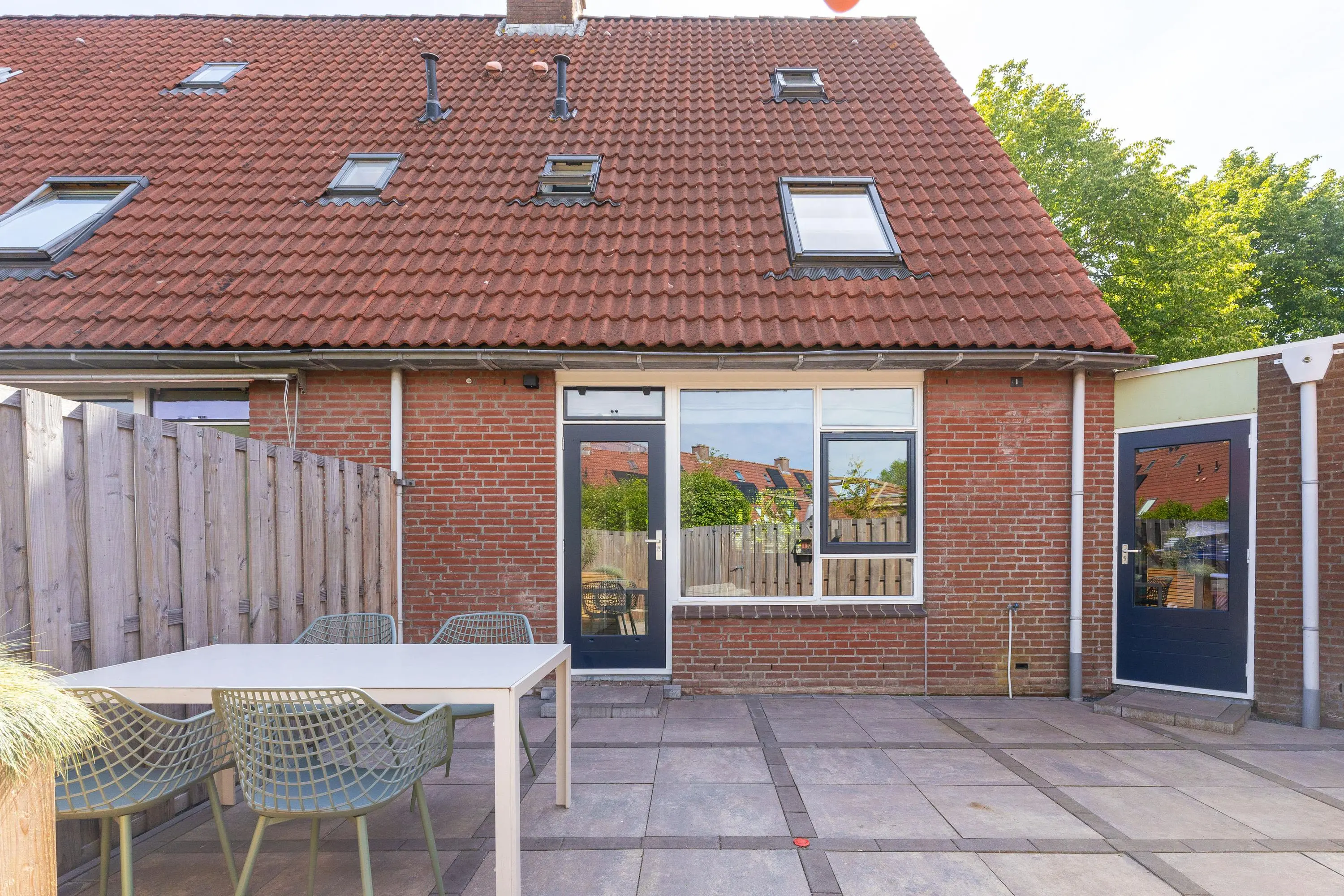 Patio 118