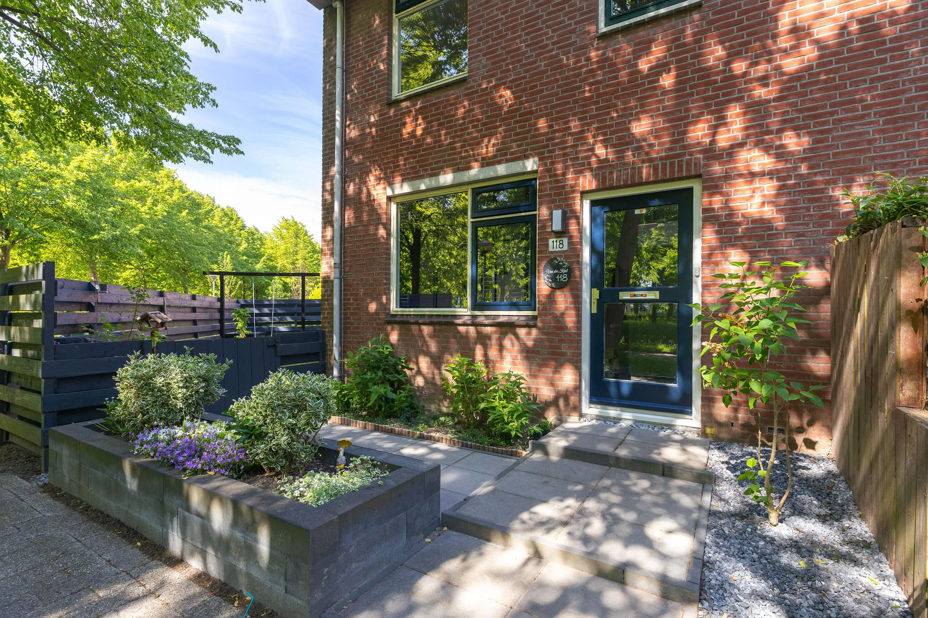 Patio 118