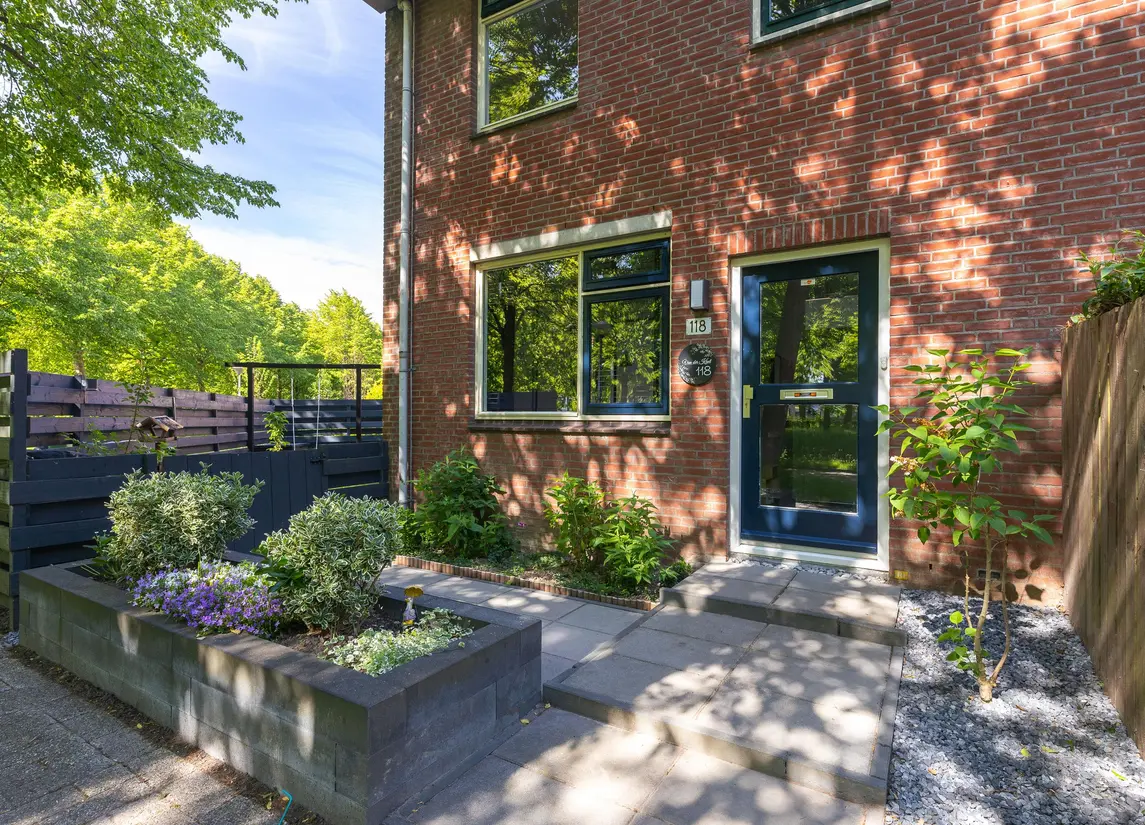 Patio 118