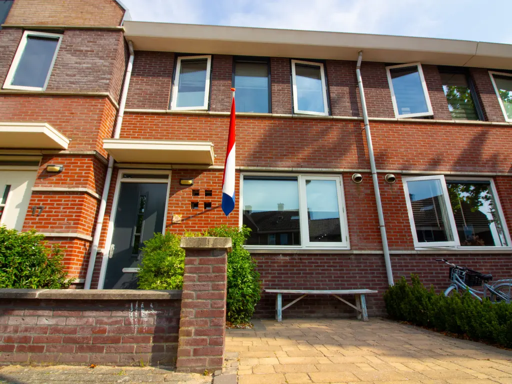 Tuinfluiter 19, Hoogkarspel