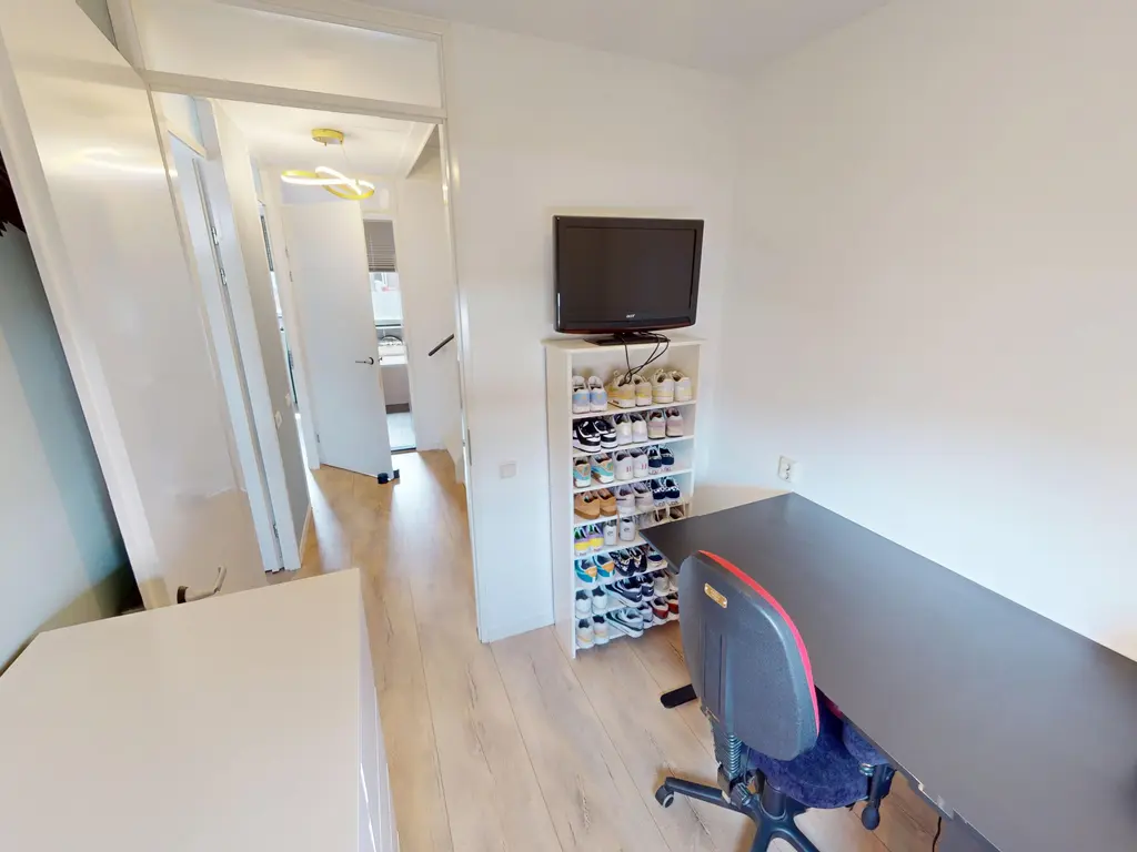 Tuinfluiter 19, Hoogkarspel