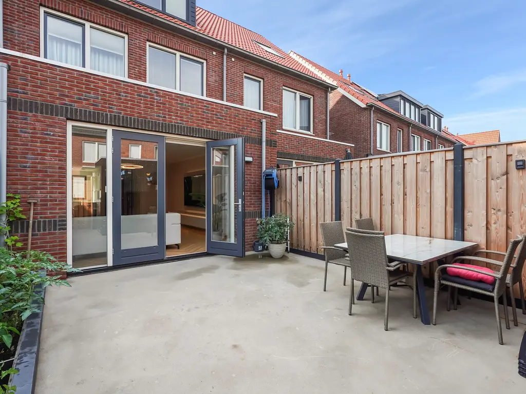 Duinbeek 14, Poeldijk